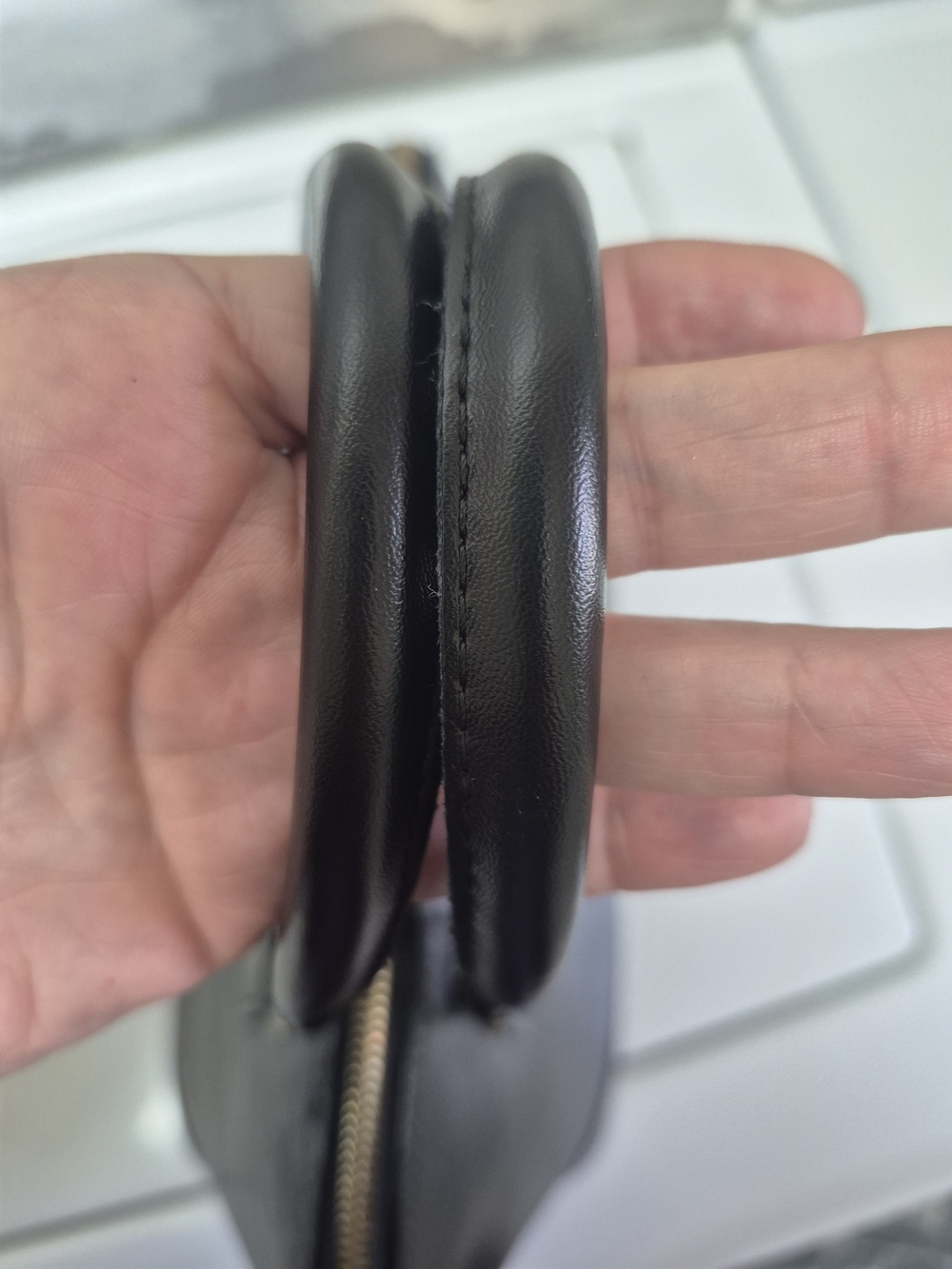 Louis Vuitton Black Epi Alma MI0969 - Picture 11 of 16